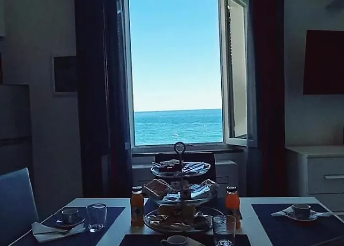 Apartment Due Finestre Sul Mare *